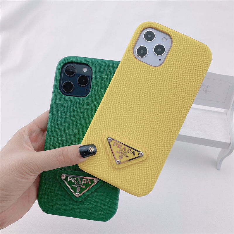 【未使用級】プラダ iPhone15Proケース サフィアーノ グリーン 激レア PRADA iPhone15Pro ケース ダークグリーン PRADA取り外し可能