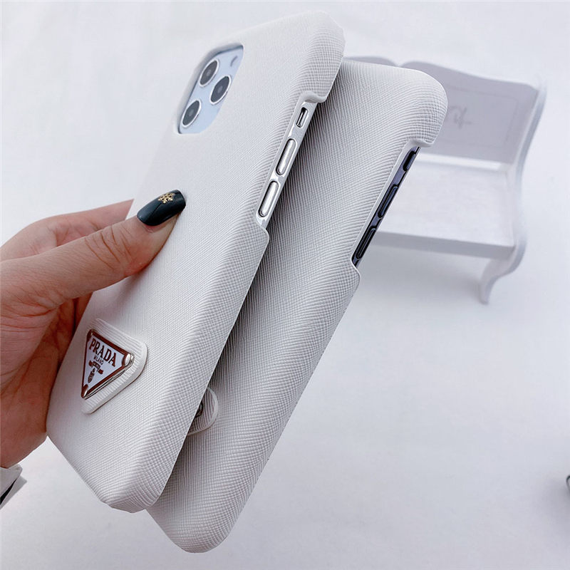 PRADA iPhone15Proケース ホワイト PRADA iphone15Pro ケース トライアング ホワイト ブラック