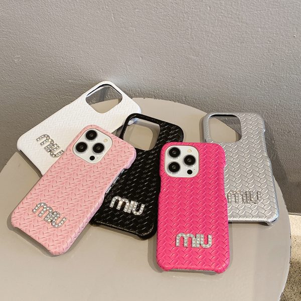 ミュウミュウ iphone15 ケース 人気 ブランド 女子 iphone13 ケース 大人 可愛い  iphone14pro ケース おしゃれ iphone ケース シンプル