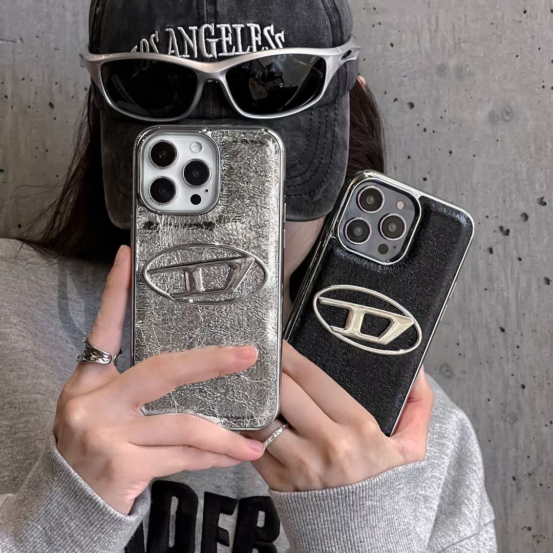 ディーゼル iPhone16ケース ハイブランド スマホケース アルミホイル風 