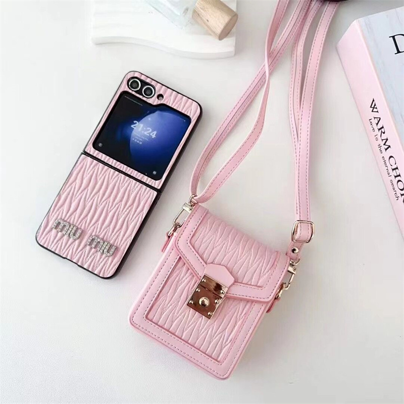 miumiu galaxy z flipケース ミュウミュウ galaxy z flip5 ケース