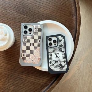 Alternative view of ルイヴィトン 新作 iPhone15 ケース iphone15pro/15promax ケース ブランドコピー スマホケース ヴィトン風 アイフォンケース14/14pro ケース パロディ ペア