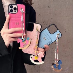 iphone16/16plus ケース エルメス コピー iphone15pro/14pro ケース ハイ ブランド エルメス 風 アイ フォン ケース カード 収納 iphonex/xs/xrケース iphonex xs xrケース チャーム ストラップ