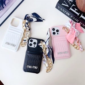 MIU MIU - ミュウミュウ miumiu iPhone12/12proケース チェーン付き MIU MIU - ミュウミュウ miumiu iPhone12/12proケース チェーン
