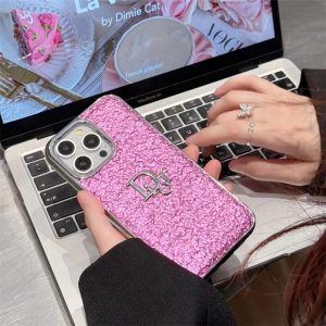 Dior ハートキルティング iPhone15pro ケース DIOR | Lady Dior iPhone 15 Pro ケース カナージュ ラムスキン