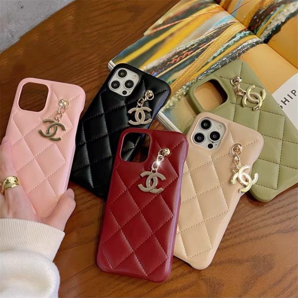 iphone16/16pro ケース 大人 可愛い ブランド iphone15 レザーケース iphoneケース chanelパロディ iphone14/13 ケース 人気 ブランド 女子 携帯 ケース ハイ ブランド