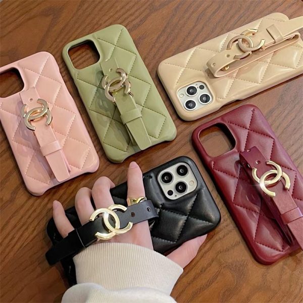iphone16/16pro ケース ベルト 付き おしゃれ chanel 携帯ケース iphone16promax 携帯 ケース エレガント iphone15 ケース ハイブランド スマホケース 安い 店舗