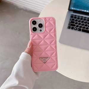 【✨美品✨】 プラダ iPhone14ケース キルティング ブラック PRADA iPhone14 ケース 黒 キルティングレザー - iPhone