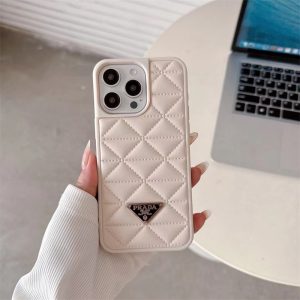 PRADA ブラック キルティング iPhoneケ 一ス 14Pro PRADA ブラック キルティング iPhoneケ 一ス 14Pro