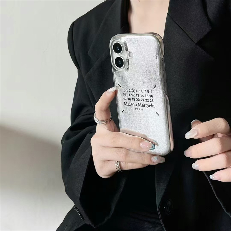 iphone16/16pro ケース シンプル ブランド メゾン マルジェラ 