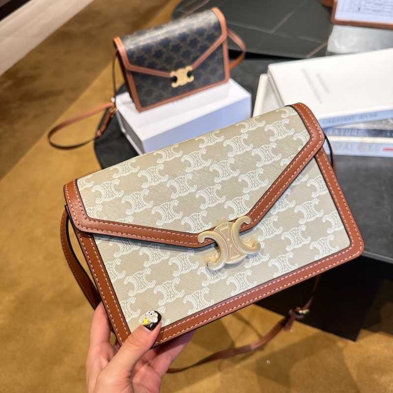CELINE スマホショルダーバッグ トリオンフ（中古・古着通販】CELINE 