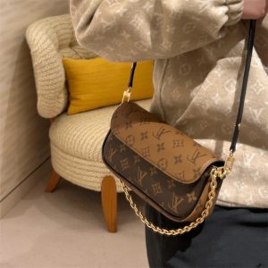 Louis Vuitton◆アイビー ウォレット オン チェーン バッグ ウォレットオンチェーンアイビー(約W23.5xH12xD4.3cm ブラウン